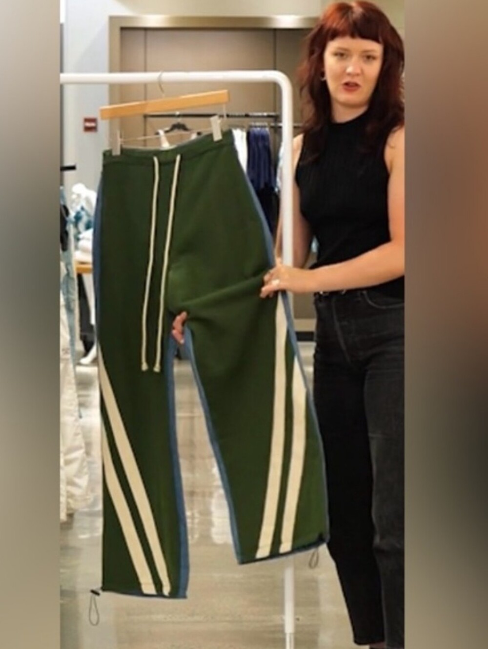 Austin Landing - Green High Baggy Mixed Media Jeans Size: 1 - Picture 5 of 10